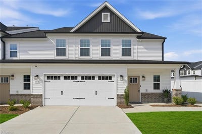 /international/us/4701-winding-trail-summerfield-nc-110108345004/