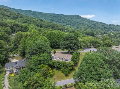 /international/us/94-oakcrest-lane-waynesville-nc-110109085312/