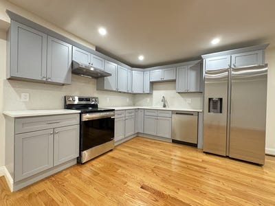 /international/us/296-washington-st-braintree-ma-110107030210/