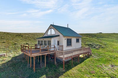 /international/us/63-klondike-buford-wy-110108151883/