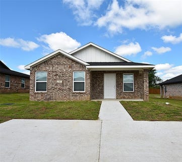 /international/us/829-elm-street-seminole-ok-110119349482/