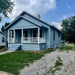 /international/us/211-6th-st-carmi-il-110108153526/