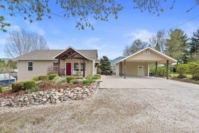 /international/us/800-victoria-st-chewelah-wa-110107511859/