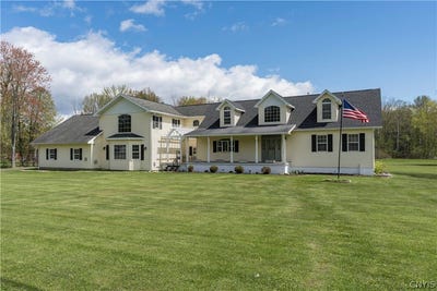 /international/us/8958-main-street-n-canastota-ny-110107777648/