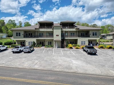 /international/us/1647e-lakeview-drive-young-harris-ga-110108440757/