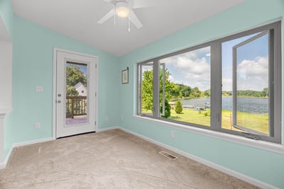/international/us/9996-highland-road-white-lake-mi-110109945410/