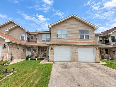 /international/us/21919-jeffrey-avenue-sauk-village-il-110120411873/