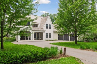 /international/us/20455-park-place-deephaven-mn-110108239718/