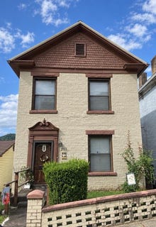 /international/us/211-w-4th-ave-williamson-wv-110110209888/