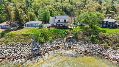 /international/us/3053-n-lakeshore-drive-mears-mi-110108170599/