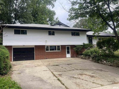 /international/us/3808-n-walround-lane-peoria-il-110108335278/