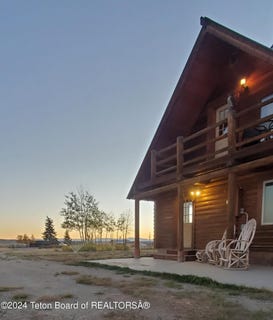 /international/us/204-ehman-lane-pinedale-wy-110092529539/