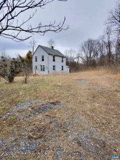 /international/us/2850-king-solomon-ln-esmont-va-110105971565/