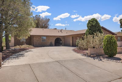 /international/us/3106-may-circle-se-rio-rancho-nm-110107376288/