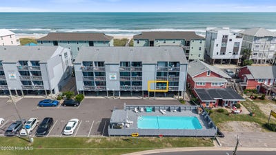 /international/us/408-carolina-beach-avenue-s-carolina-beach-nc-110120053397/