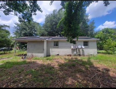 /international/us/155-w-end-drive-moncks-corner-sc-110104046751/
