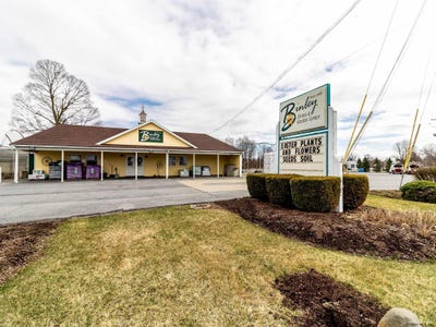 /international/us/773-quaker-road-queensbury-ny-110059599141/