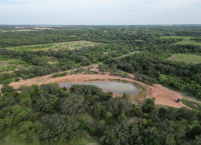 /international/us/227-county-road-458-rochelle-tx-110101706024/