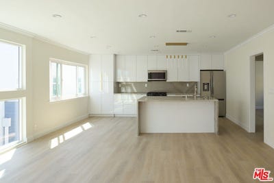 /international/us/1223-23rd-st-santa-monica-ca-110107653395/