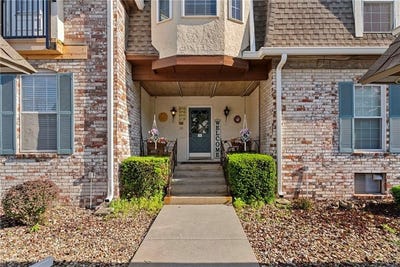 /international/us/5717-metcalf-court-overland-park-ks-110108539635/