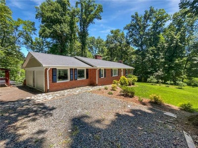 /international/us/3230-high-cliffs-road-pfafftown-nc-110100419841/