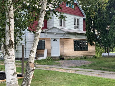 /international/us/260-clark-road-gansevoort-ny-110107586266/