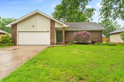 /international/us/212-raintree-street-nixa-mo-110107872443/