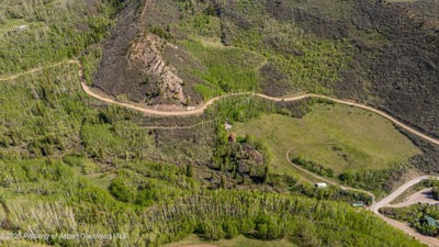 /international/us/forest-service-road-300-glenwood-springs-co-110119740859/