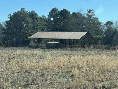 /international/us/510-old-waters-highway-pine-ridge-ar-110097202577/