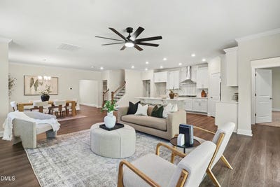 /international/us/902-sw-maynard-road-cary-nc-110107433616/