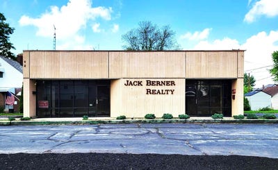 /international/us/402-pine-street-greenville-oh-110096258332/