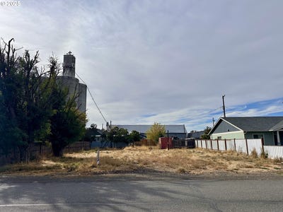 /international/us/204-w-darland-st-goldendale-wa-110106772241/