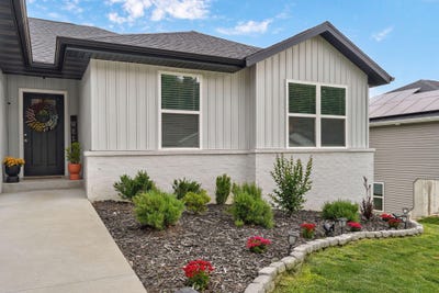 /international/us/175-sunrise-villa-drive-branson-mo-110108267820/