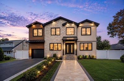 /international/us/30-hedge-lane-westbury-ny-110109998728/