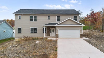 /international/us/snapdragon-drive-lot-114-moosic-pa-110103303224/