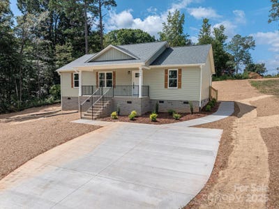 /international/us/1964-noles-circle-lincolnton-nc-110101178316/?lang=zh-tw