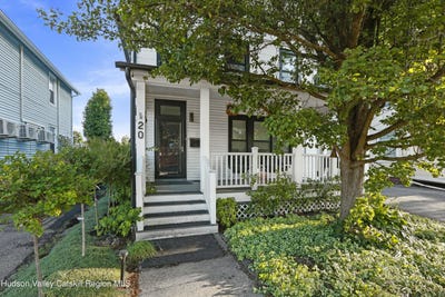 /international/us/20-ulster-avenue-saugerties-ny-110095921997/