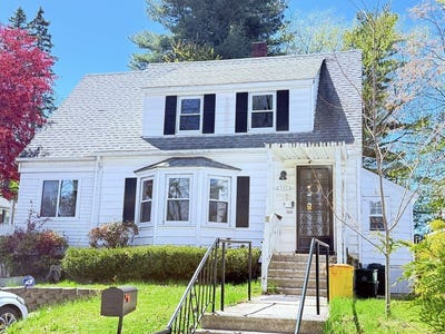 /international/us/152-beaverbrook-pkwy-worcester-ma-110106526656/