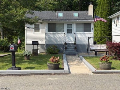 /international/us/15-kentucky-ave-jefferson-twp-nj-110109232362/