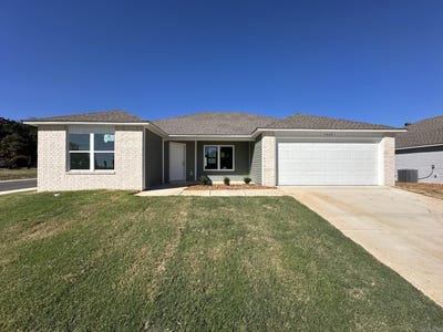 /international/us/1409-manor-court-searcy-ar-110119757975/