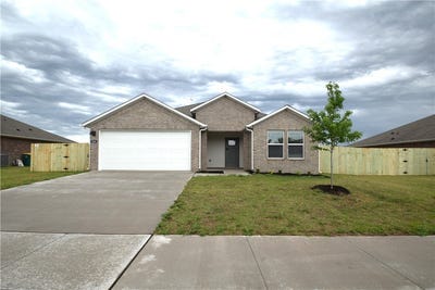 /international/us/568-colorado-street-farmington-ar-110106976016/