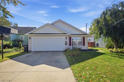 /international/us/363-button-avenue-painesville-oh-110119792343/