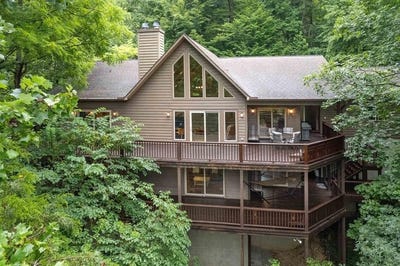 /international/us/300-sweet-birch-lane-tuckasegee-nc-110101424834/