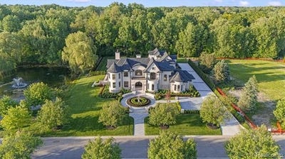 /international/us/575-chase-lane-bloomfield-hills-mi-110108437114/