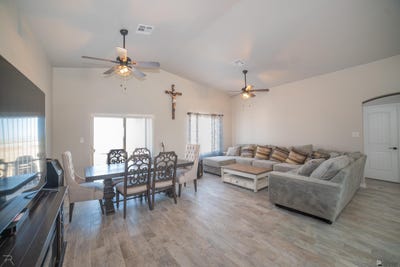 /international/us/28412-canal-ave-wellton-az-110095173807/