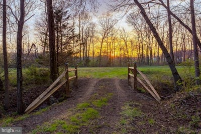 /international/us/121-moods-road-mullica-hill-nj-110107028301/