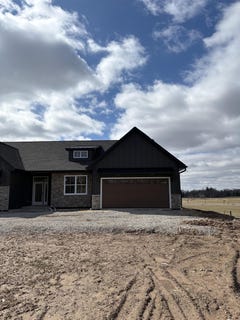 /international/us/3395-shawano-avenue-green-bay-wi-110107162627/