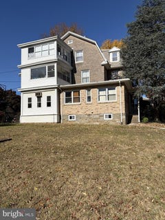 /international/us/8-runnemede-avenue-lansdowne-pa-110107478863/