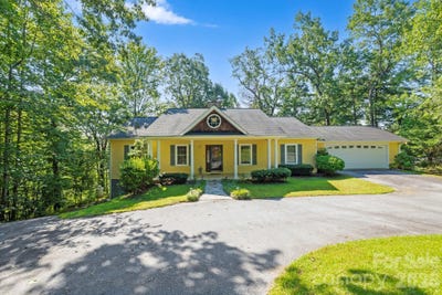 /international/us/36-macedonia-w-drive-saluda-nc-110101810549/