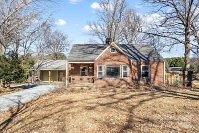 /international/us/5712-oak-drive-charlotte-nc-110104485510/